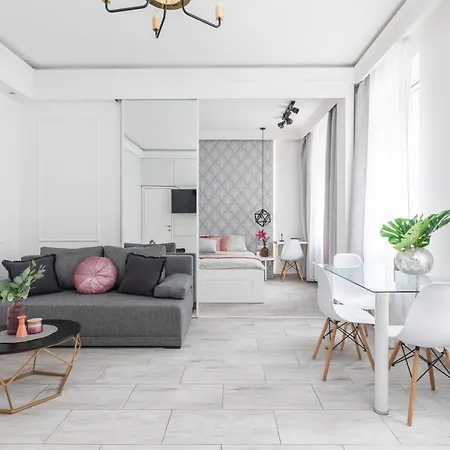 Chmielna 73a Superapart - Near Station Apartamento *